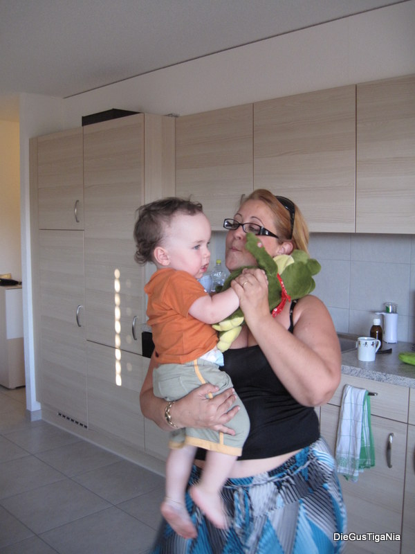 2012-08-49.JPG