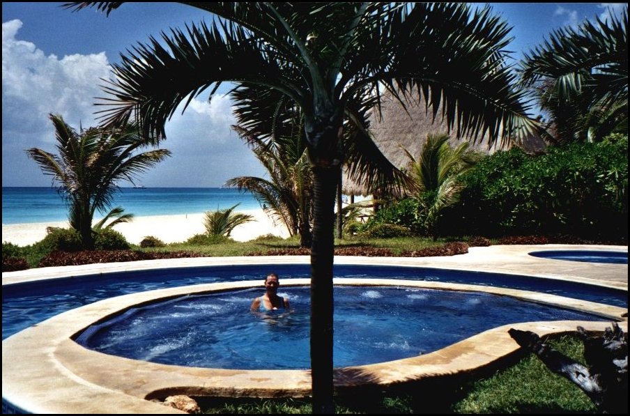 MEX Piscine2 Pl Carmen.jpg