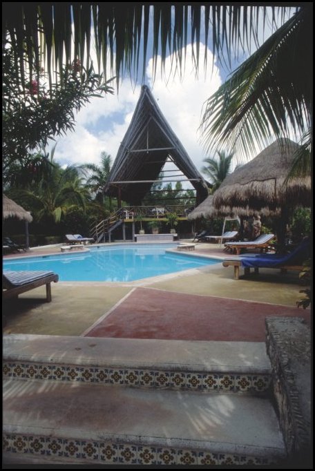 MEX Piscine4 Carmen.JPG